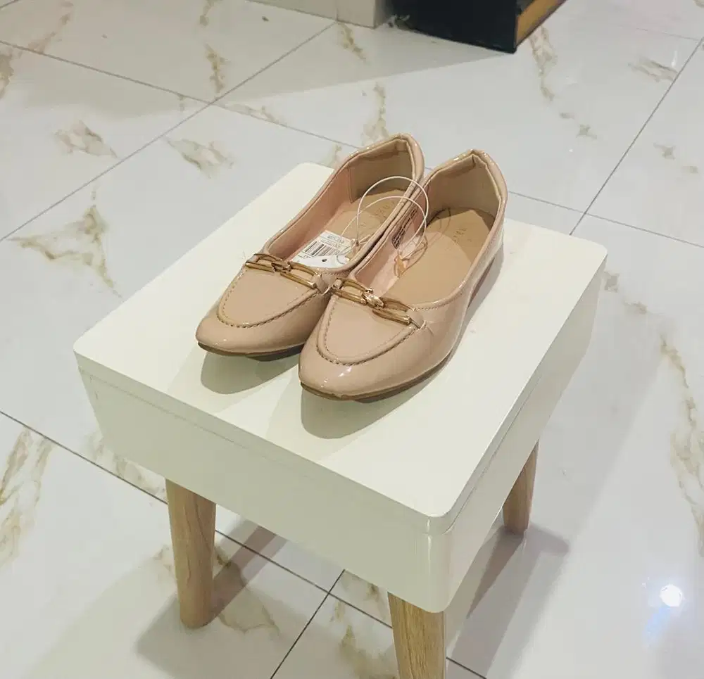 Sepatu kerja Payless Wanita
