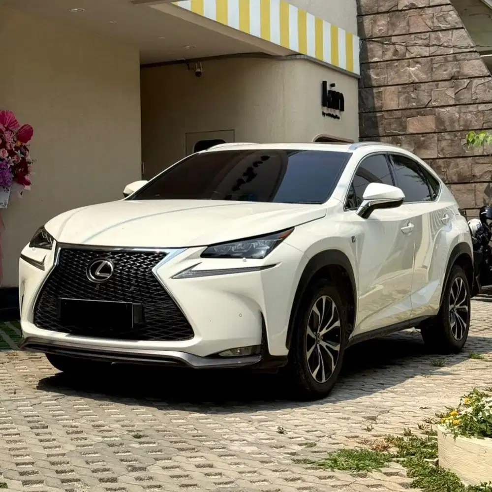 (CASH) Lexus NX200T F-Sport 2015