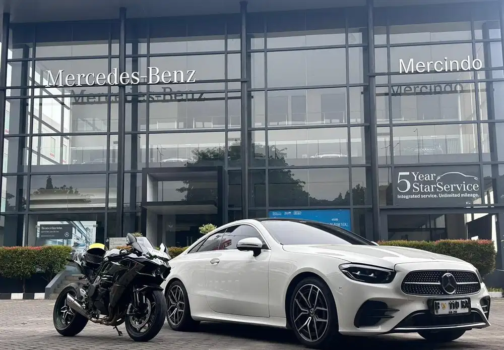 Mercedes_Benz E200 coupe