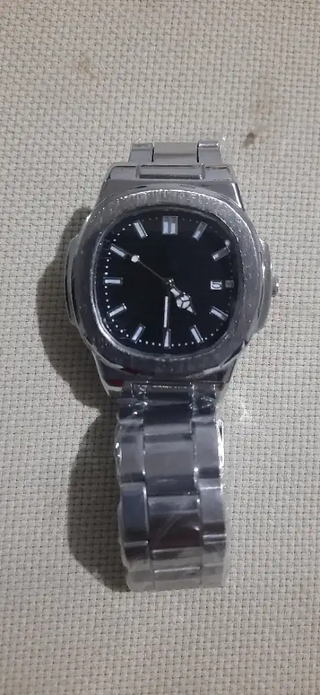 Jam Quartz Batere Pria