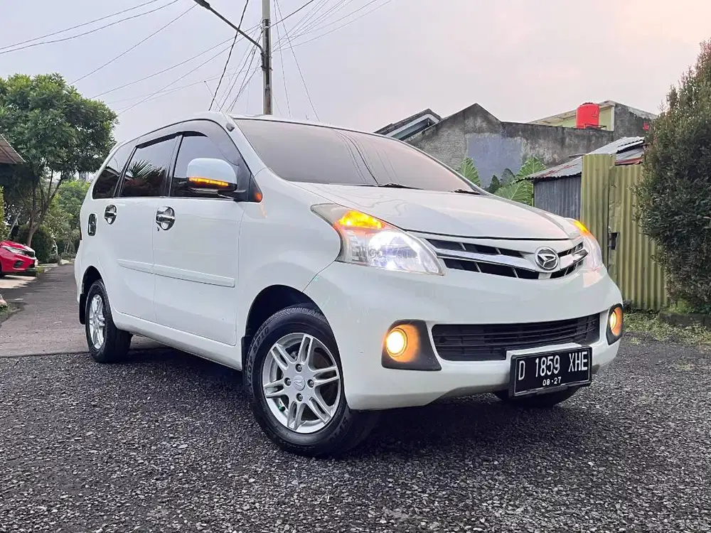 Daihatsu Xenia Matic 1.3 R AT (Antik Pisan)