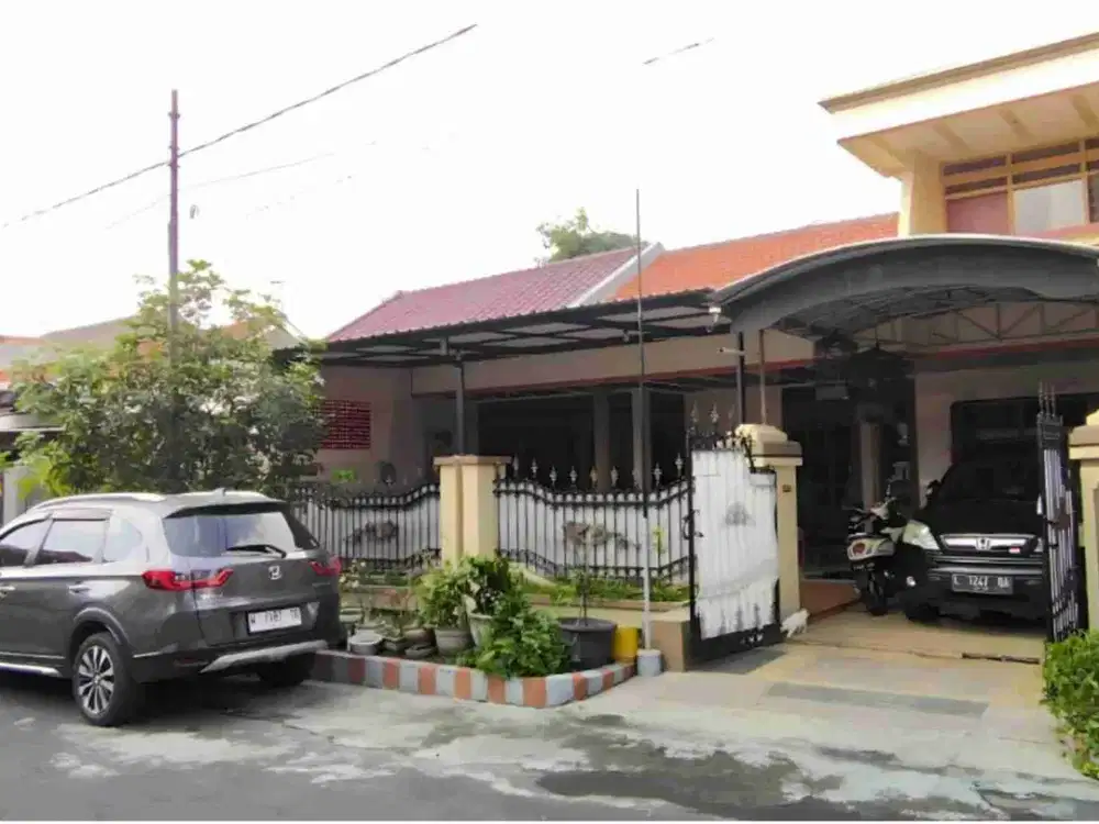 jual rumah lokasi strategis di Rungkut asri Surabaya