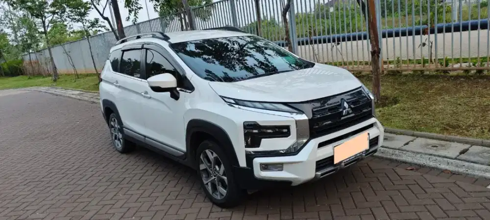 (KM 2x.xxx) Mitsubishi Xpander Cross 2023 Premium Package