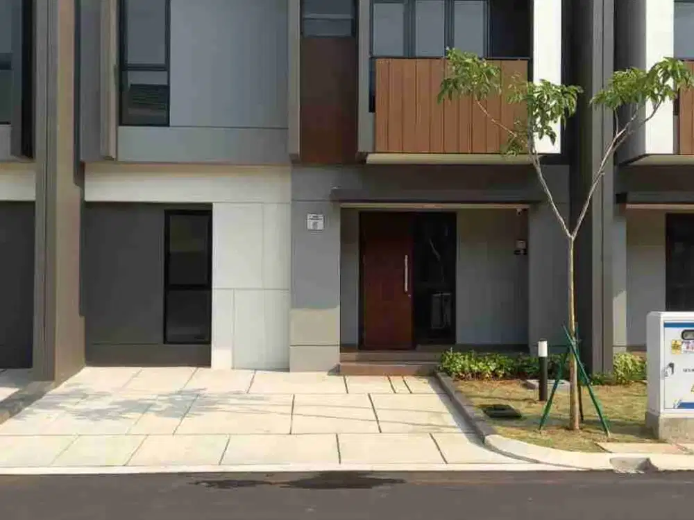disewakan rumah baru 2 lantai di summarecon crown gading bekasi