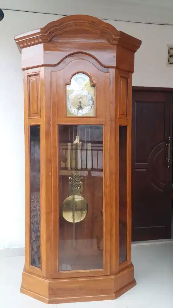 Jam junghans tepus fugid  senar 12 melodi 3 nada ada putaran bumi  dll