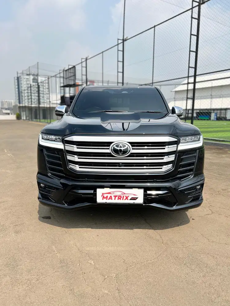 Toyota Land Cruiser 300 Vxr Nik2025 Black metalik siap pakai