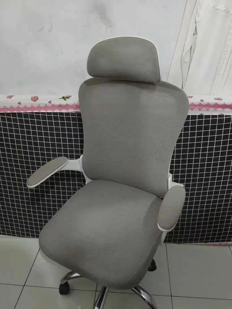 Dijuallll kursi kantor
