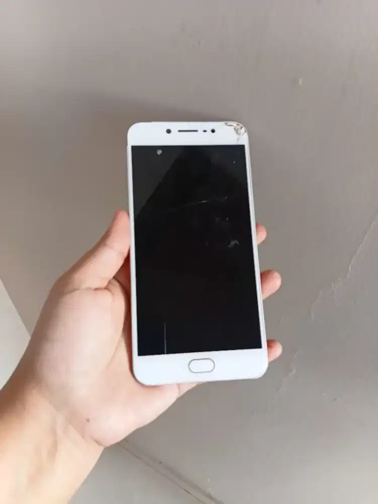 Vivo Y67 RAM 4GB + INTERNAL 32GB
