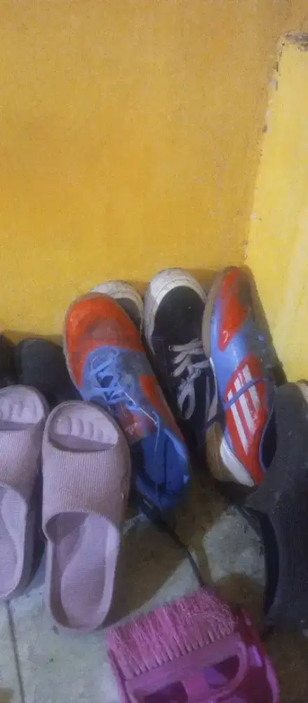 Jual cepat sepatu futsal