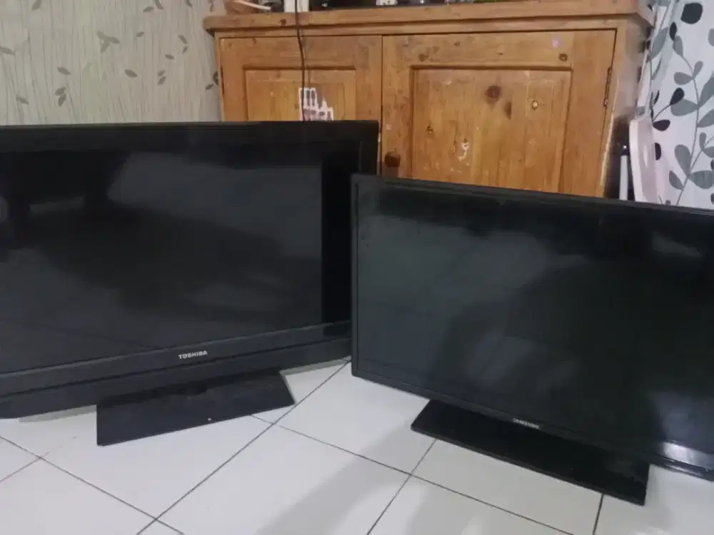 Samsung led dan thosiba lcd