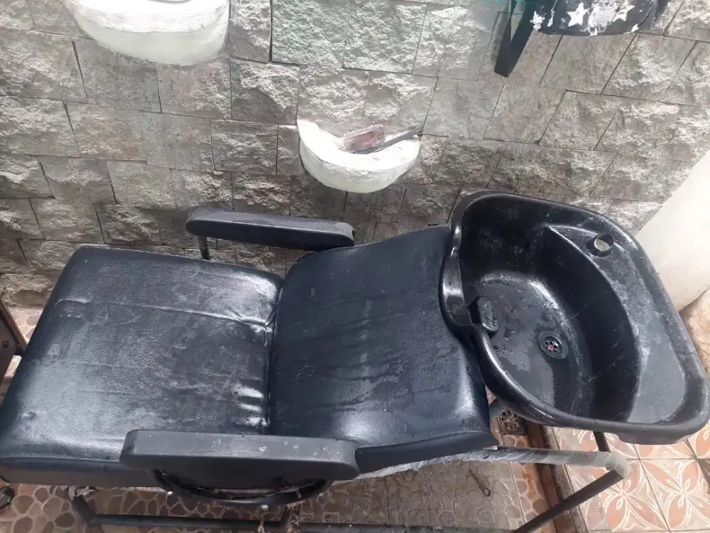 tempat cuci rambut  keramas salon