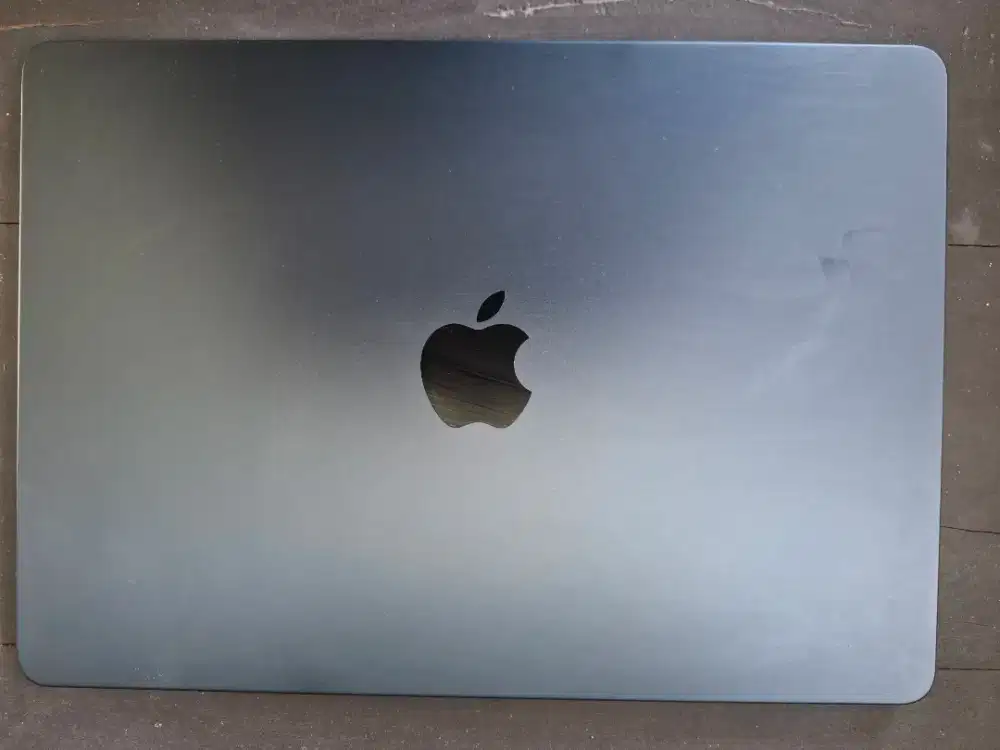 Macbook air M2 8/256 GB midnight blue