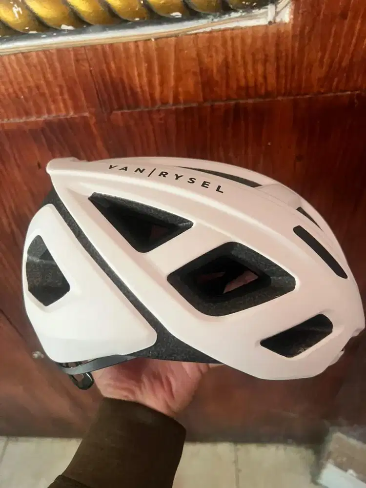 Helm Sepeda Road Bike Van Rysel Decathlon