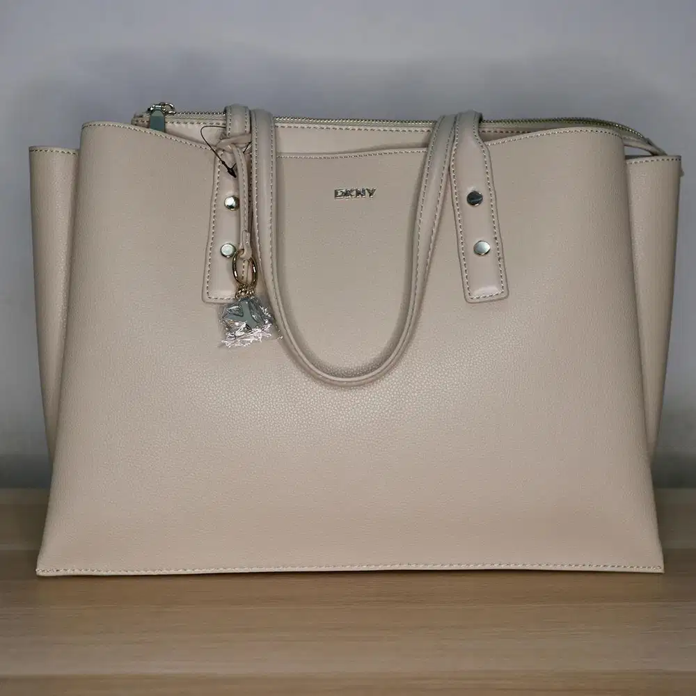 Tas DKNY (Donna Karan New York)