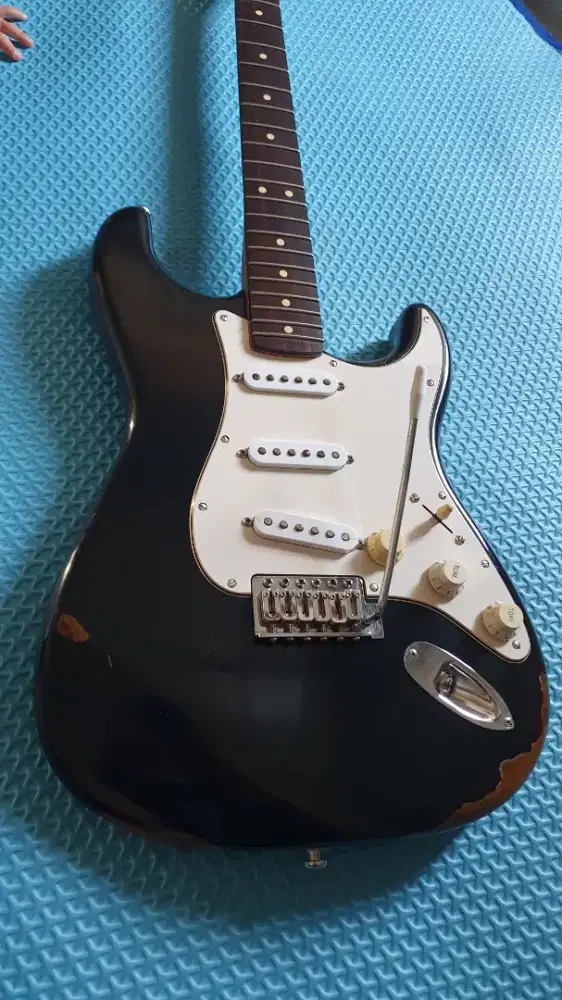 Gitar Fender Stratocaster Standard Mexico
