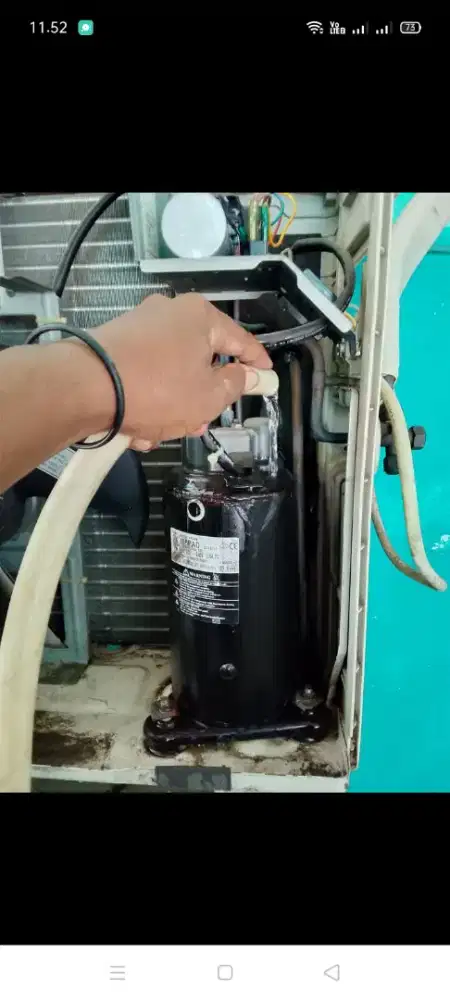 Jasa servis AC kulkas mesin cuci kompa air dll bergaransi