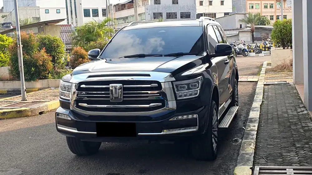 Km 27rb gwm tank 500 hev hybrid 4x4 awd 2024 pakai 2025 hitam
