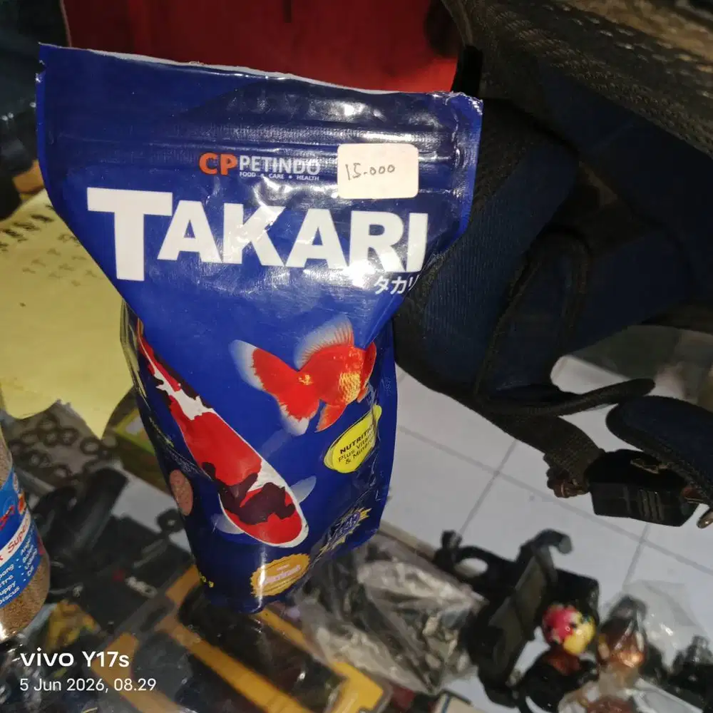 Pakan ikan takari