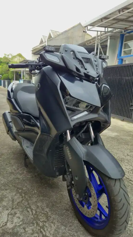 Xmax 250 connected 2025