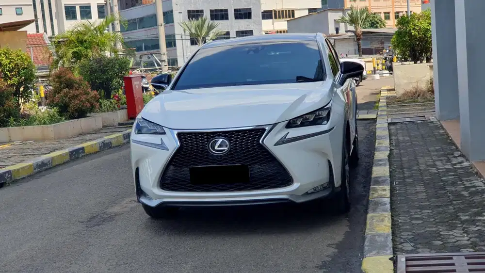 Km 39rb lexus nx200 f sport 2014 putih