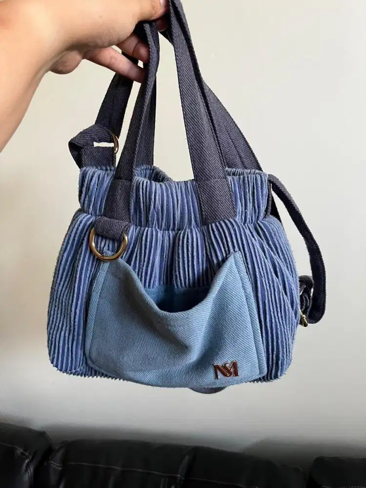 Tas slempang dumpling bag