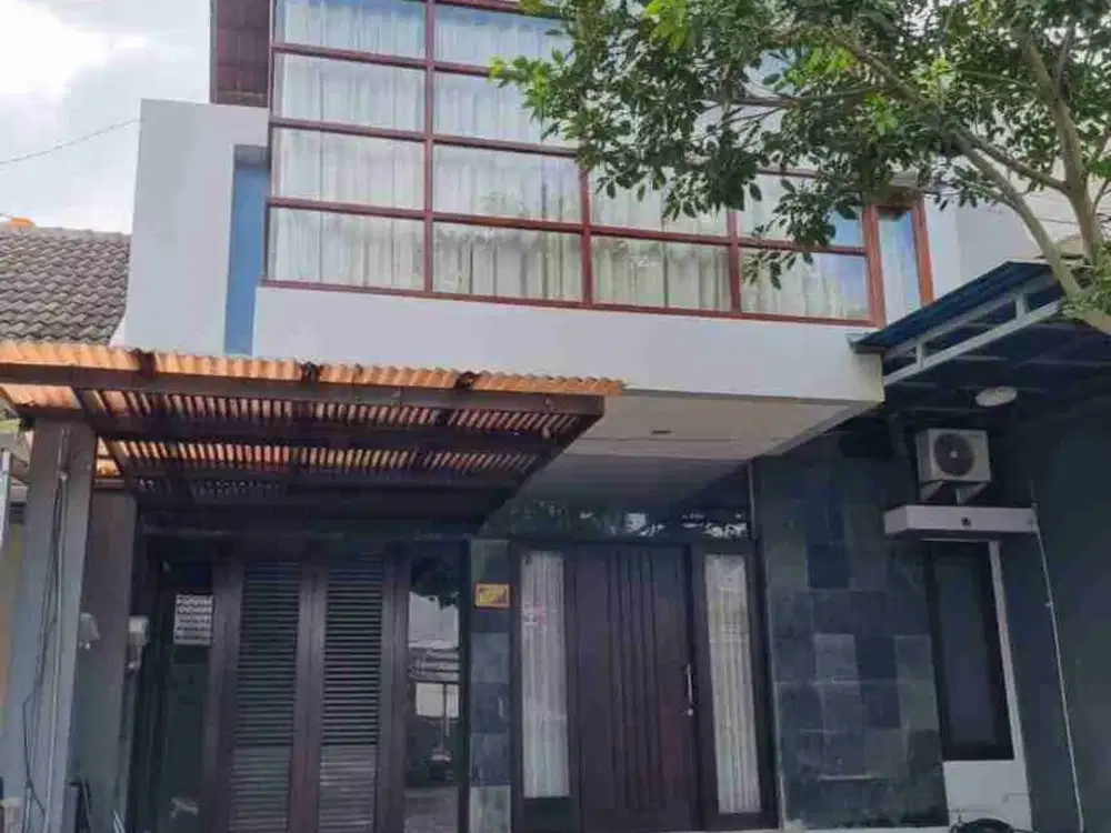 Rumah 2 Lt di Perum Taman Setiabudi Banyumanik Semarang