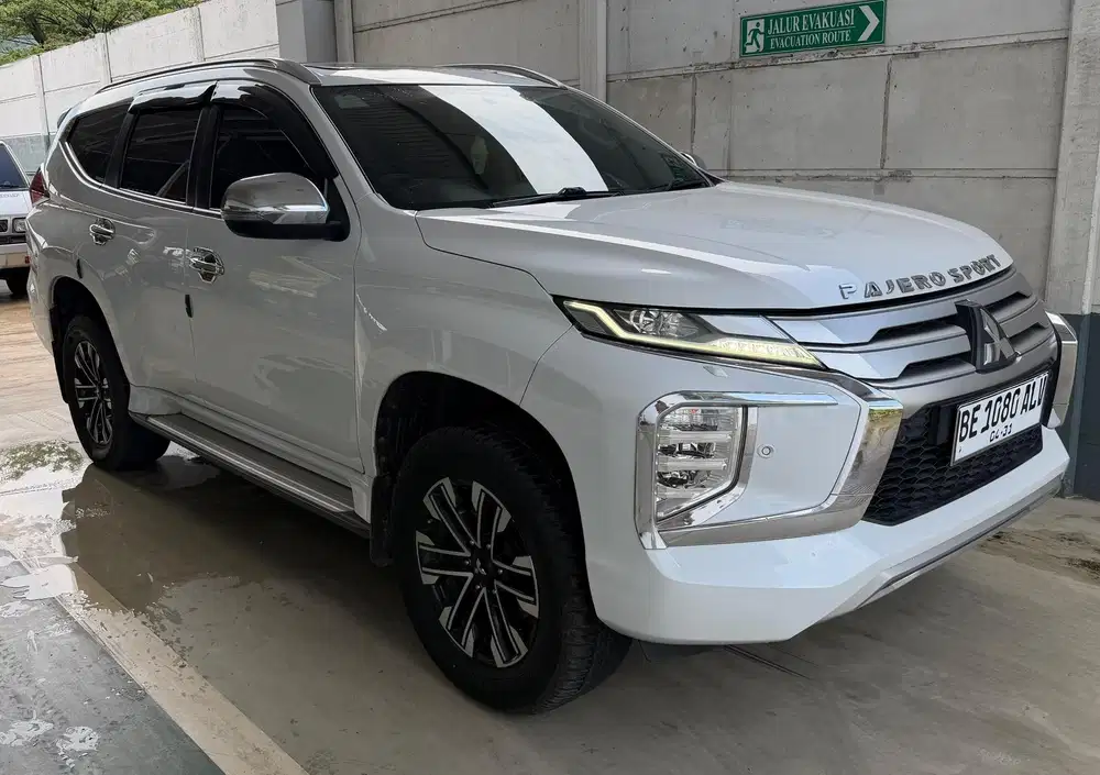 PAJERO SPORT DAKAR 4x2 MATIC FACELIFT