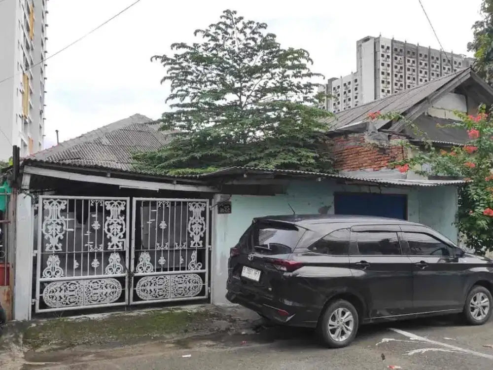 Rumah Hitung Tanah di Komplek Binus Kemanggisan Jakarta Barat