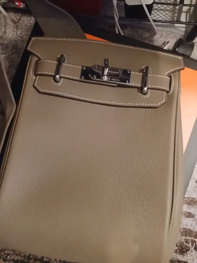 TAS HERMES CINA . LIKE NEW .nggak jadi pakai