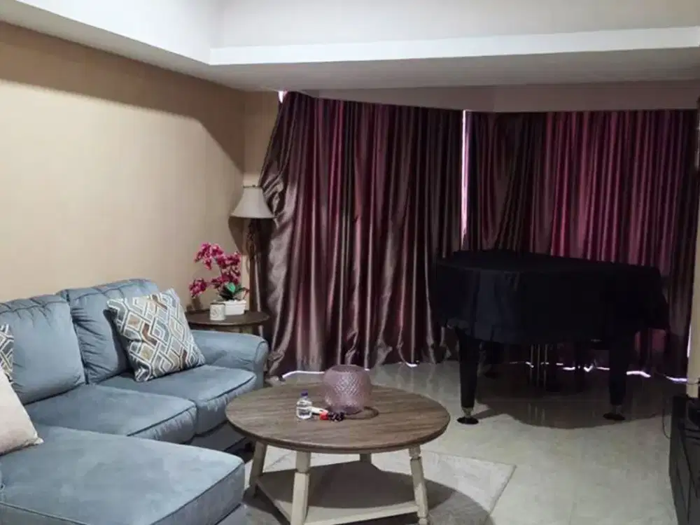 Dijual 1.9 milyar, Fully Furnished 2 Bedroom, High Floor, Taman Anggrek Condominium