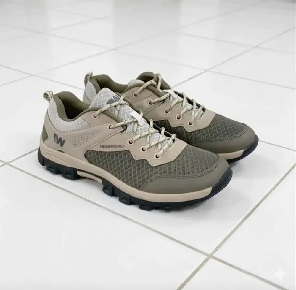 Sepatu gunung Weinbrenner Montrek baru size 43