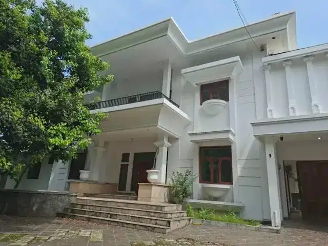 Mega Mansion Premium Area Supratman Bandung – 9 KT, LT 1.512 m²
