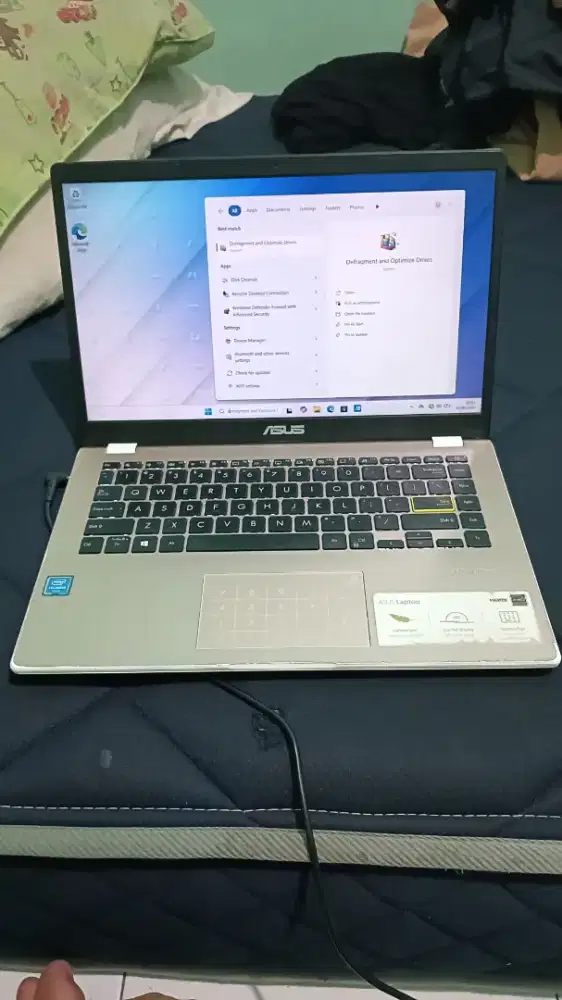 Laptop Asus vivobook E410MA