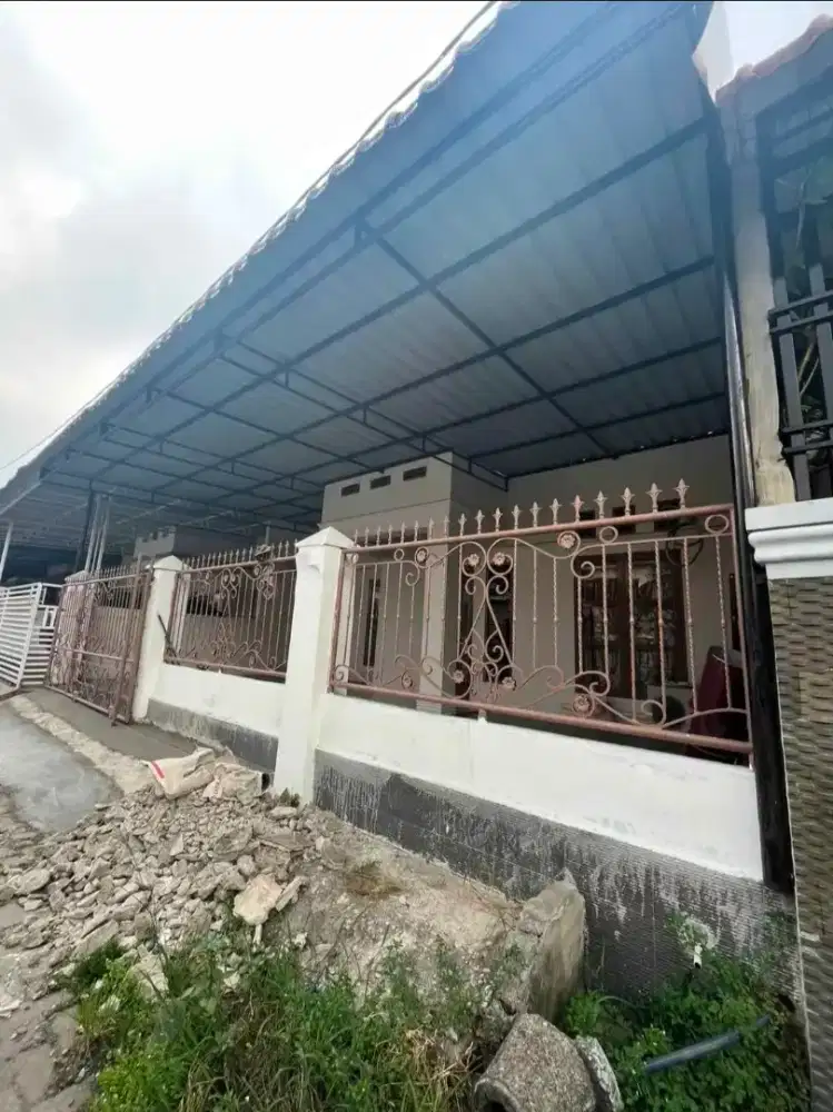 Jual Cepat Rumah Cantik.Full Granit Dekat Griya riatur