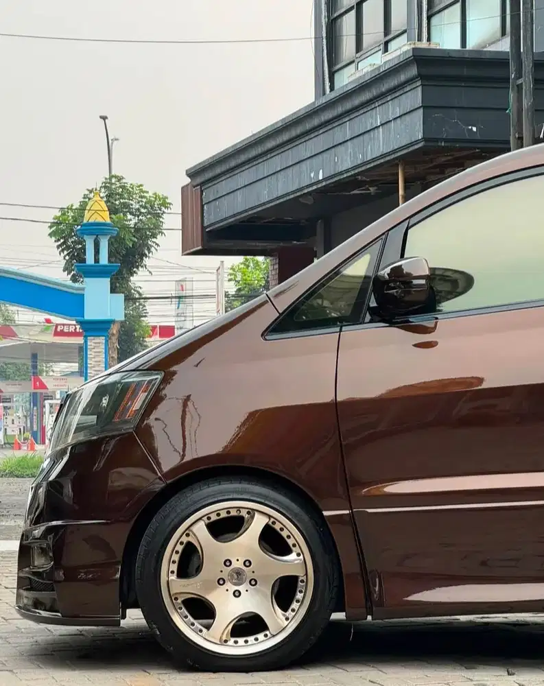 Toyota Alphard 2004 Bensin