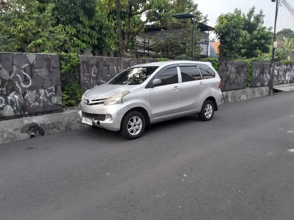 Daihatsu xenia 1.3 nama sendiri