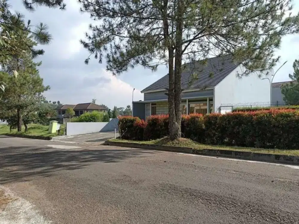 Jual Rumah Villa LUAS harga MURAH di Sersan Bajuri Sayap Setiabudi - Lembang Bandung Utara