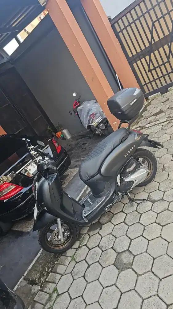 Jual Scoopy 2025 sudah keyless dan digital speedometer kaya baru