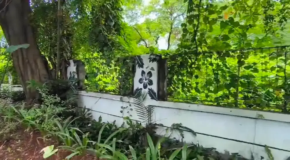 Dijual Tanah Hook Murah di Jl. Teuku Nyak Arief Jakarta Selatan