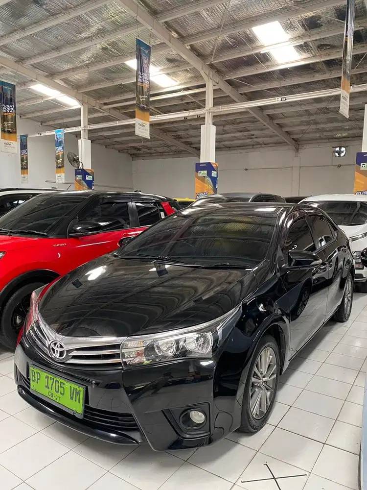 TOYOTA COROLLA ALTIS 1.8cc MANUAL 2015