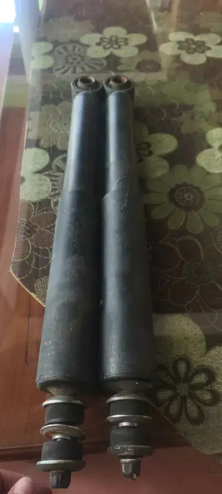 Shockbreaker belakang original Innova reborn
