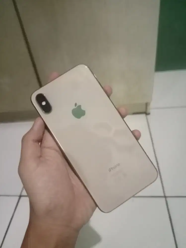 Iphone xs max 64