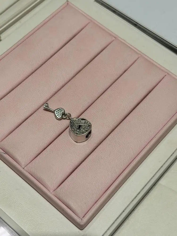 PANDORA CHARM : HEART PADLOCK & KEY