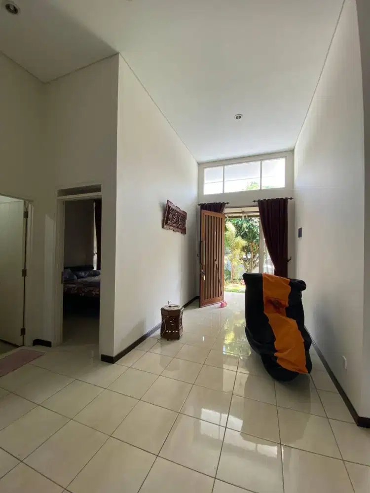 Dijual Rumah Tatar Favorit di Kota Baru Parahyangan Furnished