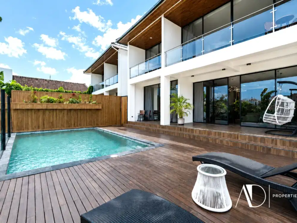 LEASEHOLD | MODERN 3-BEDROOM VILLA WITH RICE FIELD VIEWS - BABAKAN, CANGGU