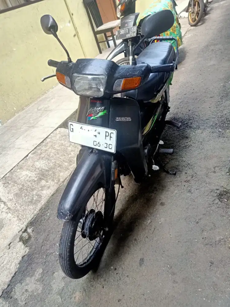 Black Astrea grand 1995
