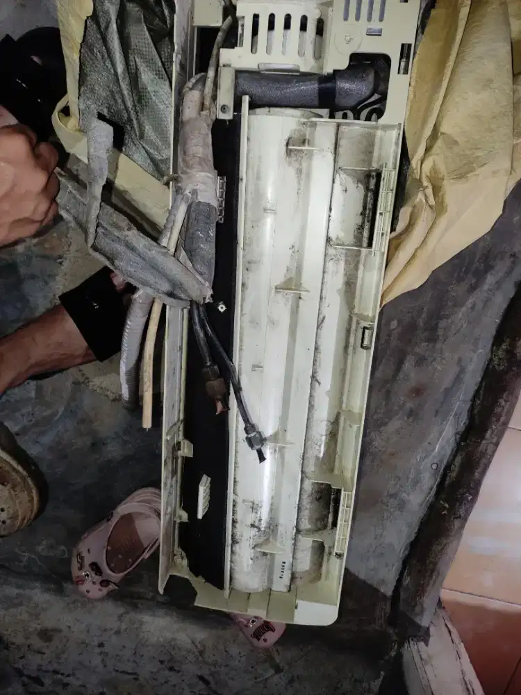 BELI AC BEKAS RUSAK