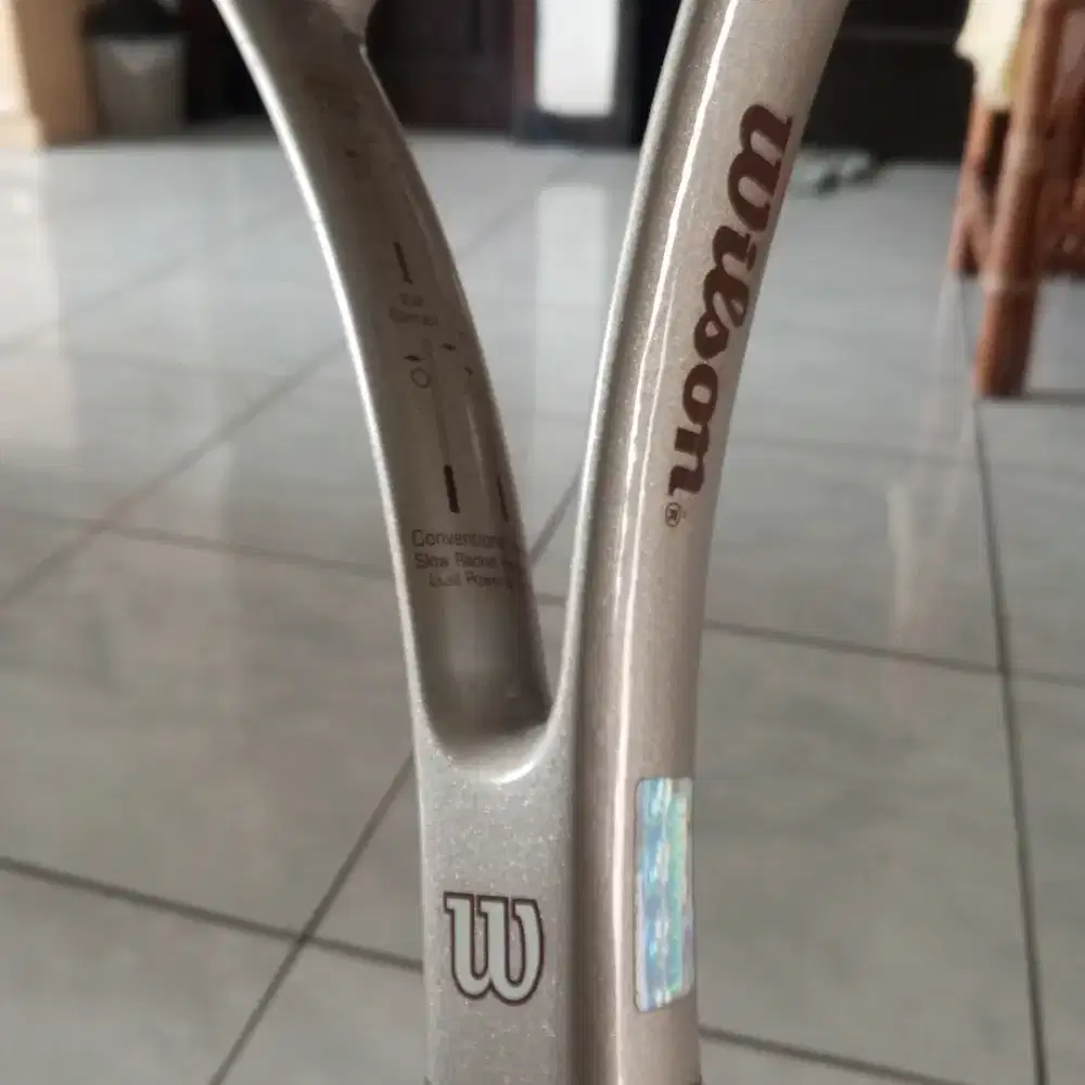 Racket Tennis Lapangan merk Wilson type Profile Wide Body