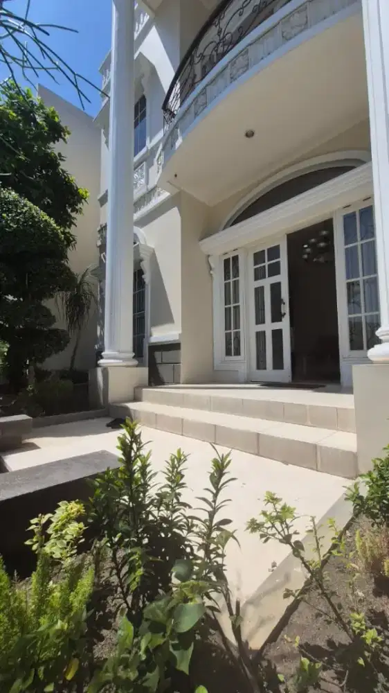 Langkaa rumah terawat siap huni citraland cluster favorit