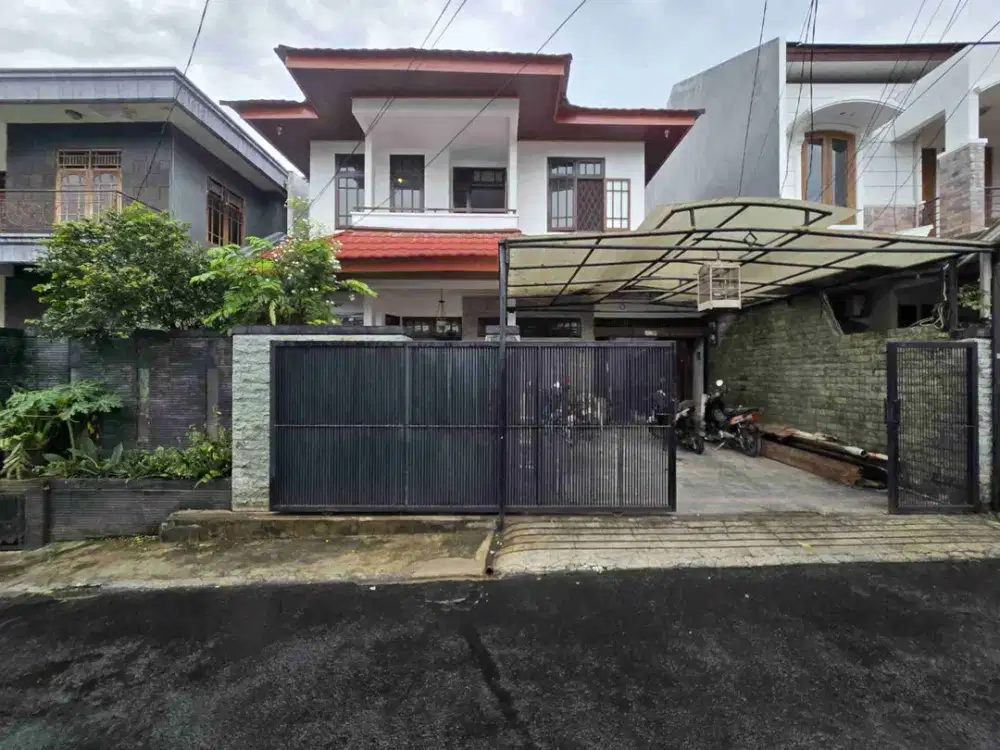 jual rumah lama terawat area senopati kebayoran baru jaksel